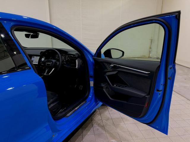 クルマ全体に自然で美しいプロポーションを与えたうえで、細部まで磨き上げた丁寧なデザインを施し、さらに高い工作精度で高品質な製品に仕上げる。これがプレミアムブランドとしてＡｕｄｉが掲げるデザイン哲学です