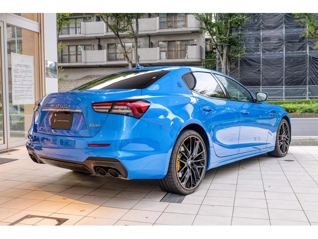 マセラティ ギブリ Fトリブート 限定14台 AZZURRO