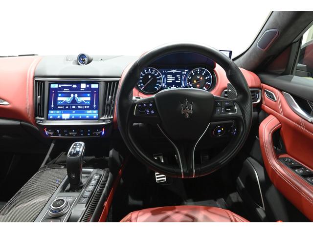 レヴァンテ トロフェオ　４ＷＤ　赤革　パノラマルーフ　ハーマンカードン　２２インチホイール　禁煙車　エアサス　シートエアコン　パワーシート　ＬＥＤヘッドライト　ＥＴＣ　シートヒーター　ワンオーナー（49枚目）