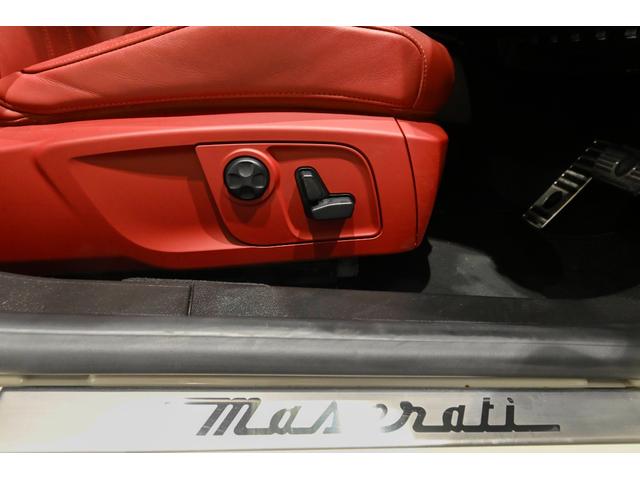 ギブリ S グランスポーツ 赤革 赤キャリパー 20インチホイール キーレス ナビTV シートヒーター ドラレコ アダプティブクルーズ 全方位カメラ パワーシート ETC LEDヘッドライト ワンオーナー(31枚目)