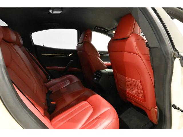 ギブリ S グランスポーツ 赤革 赤キャリパー 20インチホイール キーレス ナビTV シートヒーター ドラレコ アダプティブクルーズ 全方位カメラ パワーシート ETC LEDヘッドライト ワンオーナー(49枚目)