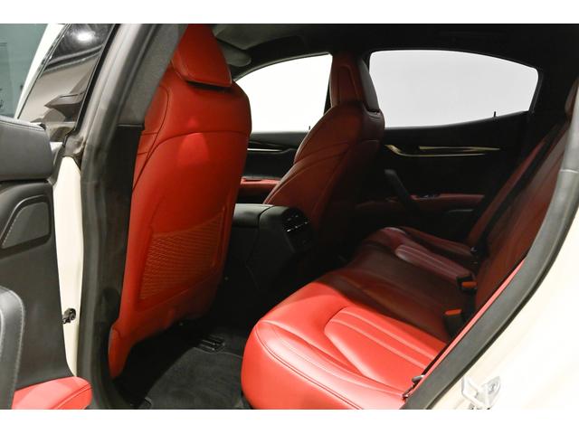 ギブリ S グランスポーツ 赤革 赤キャリパー 20インチホイール キーレス ナビTV シートヒーター ドラレコ アダプティブクルーズ 全方位カメラ パワーシート ETC LEDヘッドライト ワンオーナー(62枚目)