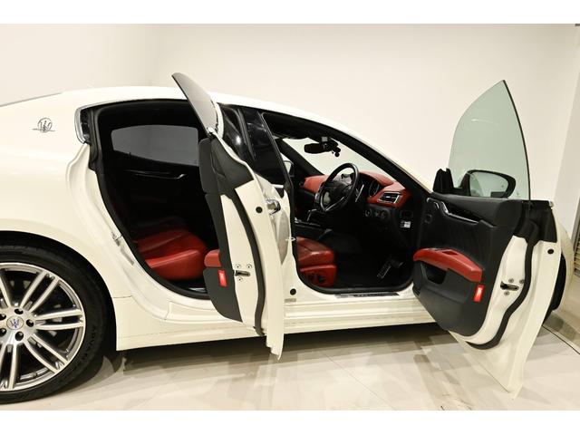 ギブリ S グランスポーツ 赤革 赤キャリパー 20インチホイール キーレス ナビTV シートヒーター ドラレコ アダプティブクルーズ 全方位カメラ パワーシート ETC LEDヘッドライト ワンオーナー(63枚目)