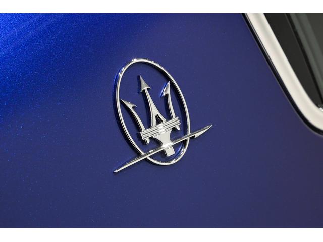 ギブリ グランスポーツ 茶革 レッドキャリパー アルカンターラヘッドライナー サンルーフ コーナーセンサー サラウンドビューカメラ 本革シート バックモニター スマートキー LED ターボ ナビTV 1オーナー ETC(13枚目)