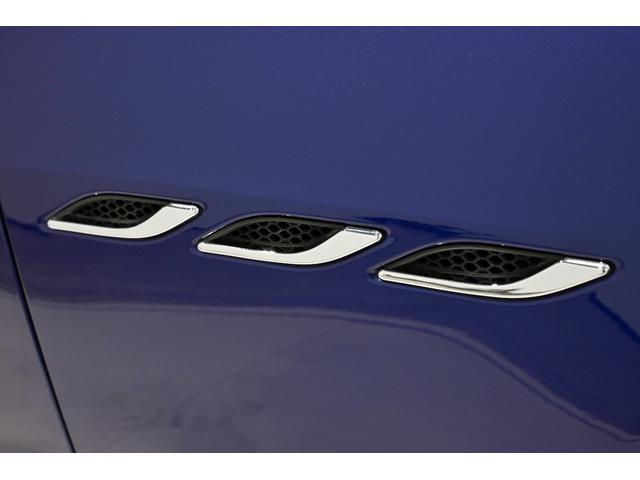 ギブリ グランスポーツ 茶革 レッドキャリパー アルカンターラヘッドライナー サンルーフ コーナーセンサー サラウンドビューカメラ 本革シート バックモニター スマートキー LED ターボ ナビTV 1オーナー ETC(14枚目)