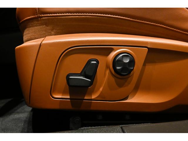 ギブリ グランスポーツ 茶革 レッドキャリパー アルカンターラヘッドライナー サンルーフ コーナーセンサー サラウンドビューカメラ 本革シート バックモニター スマートキー LED ターボ ナビTV 1オーナー ETC(40枚目)