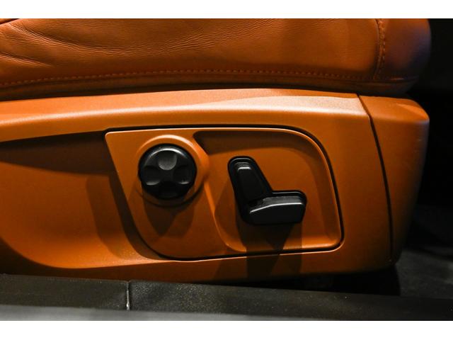 ギブリ グランスポーツ 茶革 レッドキャリパー アルカンターラヘッドライナー サンルーフ コーナーセンサー サラウンドビューカメラ 本革シート バックモニター スマートキー LED ターボ ナビTV 1オーナー ETC(52枚目)