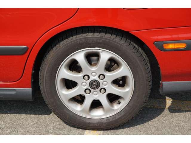 V40 ノルディック 夏冬タイヤ2SET 本革ヒーター ETC(5枚目)