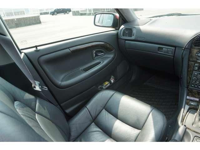 V40 ノルディック 夏冬タイヤ2SET 本革ヒーター ETC(26枚目)