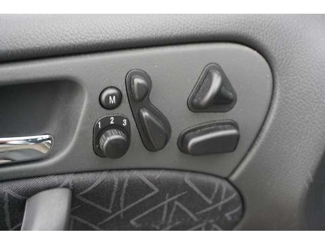 Cクラス C320 左H 記録簿 純正ナビ ETC 電動シート(22枚目)