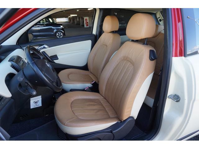 イプシロン 　１．４１６Ｖ　Ｄ．Ｆ．Ｎ　Ｂ－ＣＯＬＯＲＥ記録簿　禁煙　内外装特別色　検８／６　タイベル交換済　本革　純正ＢＯＳＥ　ＵＳＢ＆Ｂｌｕｅｔｏｏｔｈ接続　前後ドラレコ　ＥＴＣ　クルコン（6枚目）