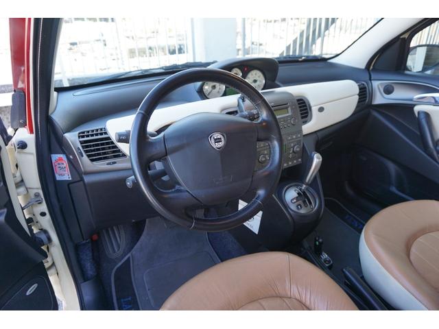 イプシロン 　１．４１６Ｖ　Ｄ．Ｆ．Ｎ　Ｂ－ＣＯＬＯＲＥ記録簿　禁煙　内外装特別色　検８／６　タイベル交換済　本革　純正ＢＯＳＥ　ＵＳＢ＆Ｂｌｕｅｔｏｏｔｈ接続　前後ドラレコ　ＥＴＣ　クルコン（27枚目）