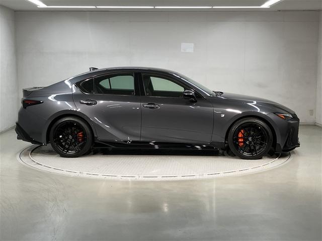 ＩＳ ＩＳ３００　ＦスポーツモードブラックＳ　衝突被害軽減システム　ＥＴＣ　アルミホイール　オートクルーズコントロール　レーンアシスト　ＬＥＤヘッドランプ　オートマチックハイビーム　パワーシート　シートヒーター　メモリーナビ　バックカメラ（4枚目）