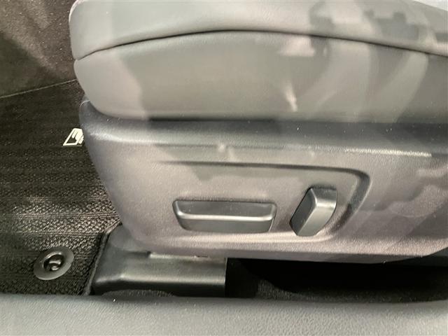 ＩＳ ＩＳ３００　ＦスポーツモードブラックＳ　衝突被害軽減システム　ＥＴＣ　アルミホイール　オートクルーズコントロール　レーンアシスト　ＬＥＤヘッドランプ　オートマチックハイビーム　パワーシート　シートヒーター　メモリーナビ　バックカメラ（16枚目）