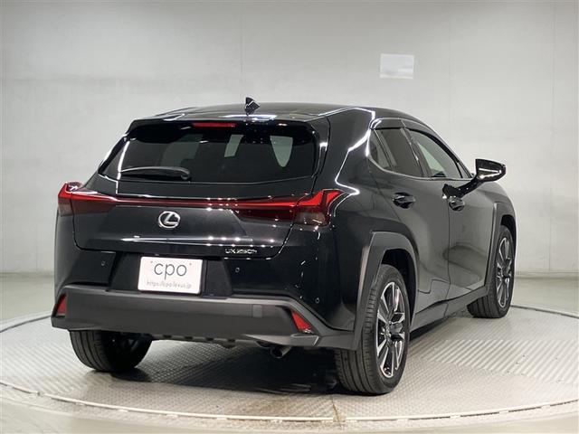 ＵＸ ＵＸ２５０ｈ　バージョンＬ　衝突被害軽減システム　ＥＴＣ　１８インチアルミホイール　オートクルーズコントロール　ＬＥＤヘッドランプ　電動リアゲート　オートマチックハイビーム　革シート　パワーシート　シートヒーター　メモリーナビ（2枚目）