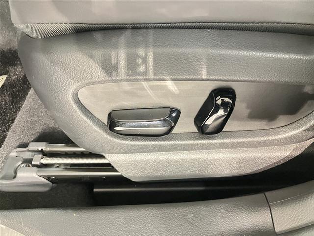 ＵＸ ＵＸ２５０ｈ　バージョンＬ　衝突被害軽減システム　ＥＴＣ　１８インチアルミホイール　オートクルーズコントロール　ＬＥＤヘッドランプ　電動リアゲート　オートマチックハイビーム　革シート　パワーシート　シートヒーター　メモリーナビ（15枚目）