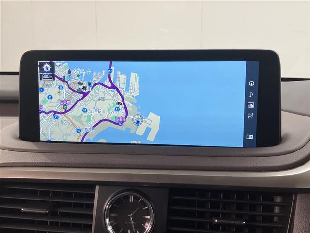 ＲＸ ＲＸ３００　バージョンＬ　衝突被害軽減システム　ＥＴＣ　２０インチアルミホイール　オートクルーズコントロール　電動リアゲート　オートマチックハイビーム　革シート　シートヒーター　シートエアコン　メモリーナビ　全周囲カメラ（7枚目）