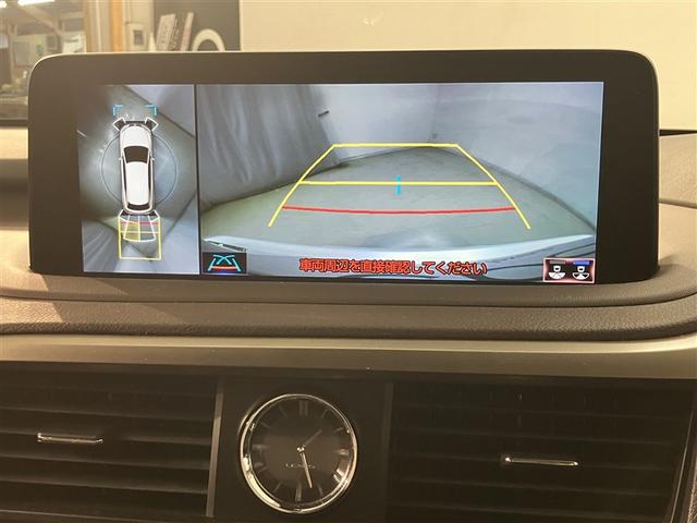 ＲＸ ＲＸ３００　バージョンＬ　衝突被害軽減システム　ＥＴＣ　２０インチアルミホイール　オートクルーズコントロール　電動リアゲート　オートマチックハイビーム　革シート　シートヒーター　シートエアコン　メモリーナビ　全周囲カメラ（9枚目）