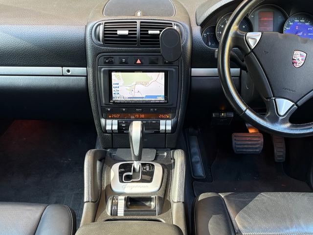 カイエン ベースグレード　タイヤ新品（20枚目）