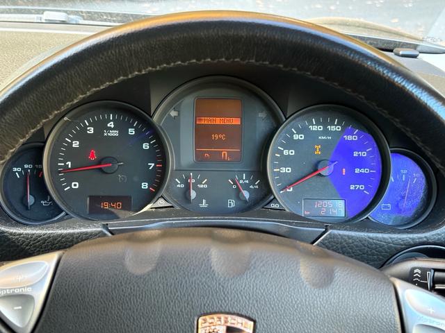 カイエン ベースグレード　タイヤ新品（23枚目）