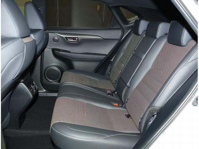 ＮＸ ＮＸ３００ｈ　Ｆスポーツ　ムーンルーフ　ヘッドアップディスプレイ　三眼フルＬＥＤヘッドランプ　ブラインドスポットモニター　全周囲カメラパノラミックビューモニター　ハイブリッド　認定中古車ＣＰＯ（7枚目）