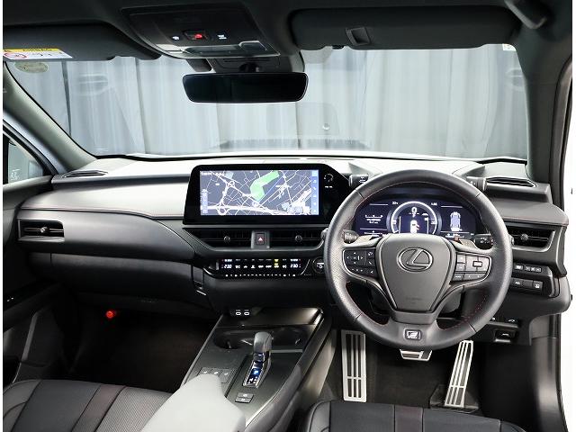 ＵＸ ＵＸ３００ｈ　Ｆスポーツ　全周囲カメラパノラミックビューモニター　ドライブレコーダー　認定中古車ＣＰＯ　ハイブリッド　Ｌ　Ｔｅｘシート　ベンチレーション機能付きシートエアコン（3枚目）