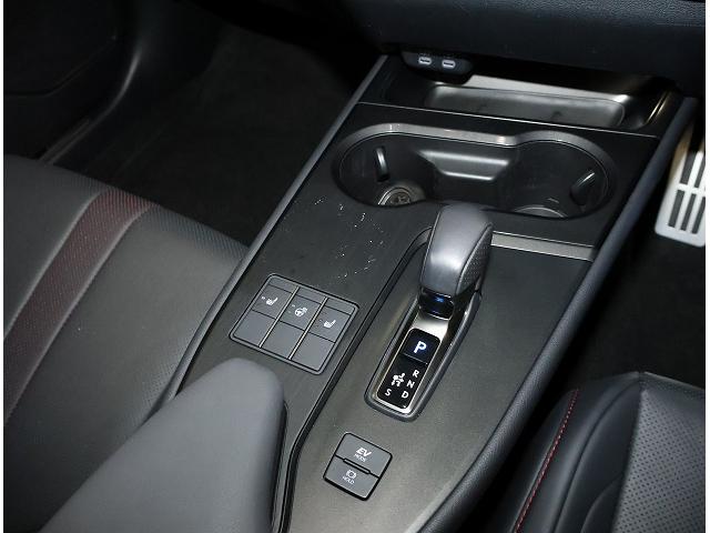 ＵＸ ＵＸ３００ｈ　Ｆスポーツ　全周囲カメラパノラミックビューモニター　ドライブレコーダー　認定中古車ＣＰＯ　ハイブリッド　Ｌ　Ｔｅｘシート　ベンチレーション機能付きシートエアコン（24枚目）