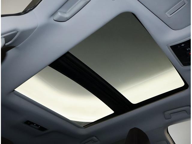 RX RX300 バージョンL セミアニリン本革シート ベンチレーション機能付きシートエアコン パノラマルーフ ルーフレール ターボ 純正ナビ バックモニター 認定中古車CPO(4枚目)