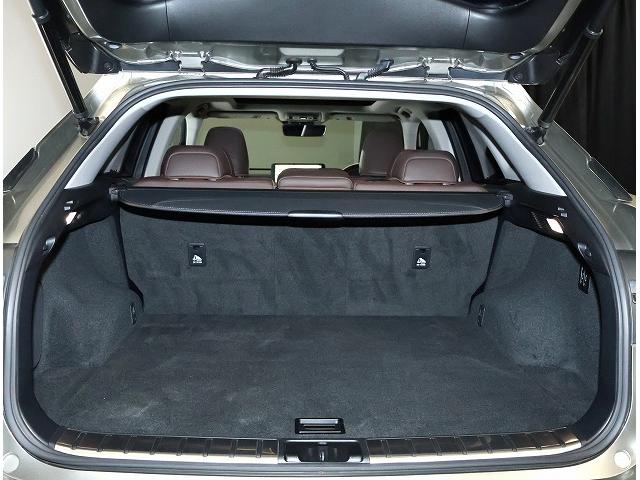 RX RX300 バージョンL セミアニリン本革シート ベンチレーション機能付きシートエアコン パノラマルーフ ルーフレール ターボ 純正ナビ バックモニター 認定中古車CPO(8枚目)