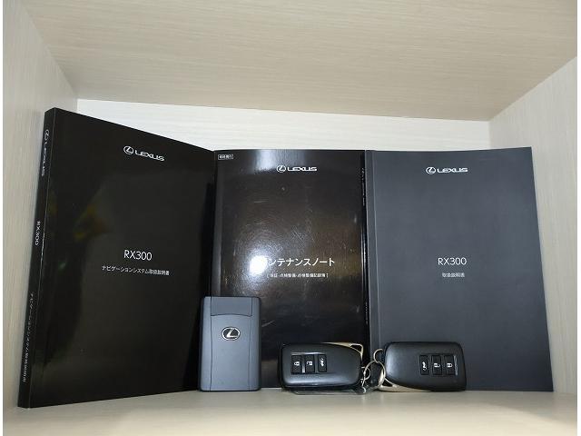 RX RX300 バージョンL セミアニリン本革シート ベンチレーション機能付きシートエアコン パノラマルーフ ルーフレール ターボ 純正ナビ バックモニター 認定中古車CPO(25枚目)