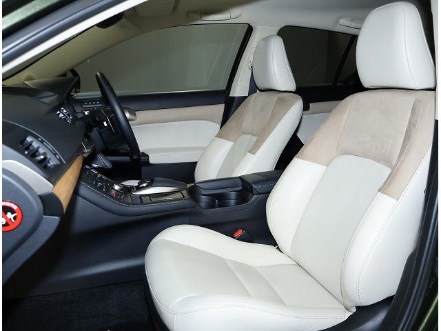 ＣＴ ＣＴ２００ｈ　バージョンＣ　Ｌ　Ｔｅｘシート　シートヒータ　ステアリングヒーター　社外ドライブレコーダー　ハイブリット　純正ナビ　バックモニター　認定中古車ＣＰＯ（5枚目）