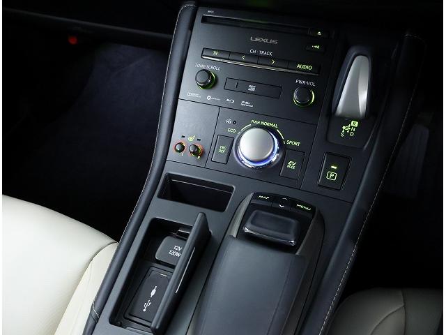 ＣＴ ＣＴ２００ｈ　バージョンＣ　Ｌ　Ｔｅｘシート　シートヒータ　ステアリングヒーター　社外ドライブレコーダー　ハイブリット　純正ナビ　バックモニター　認定中古車ＣＰＯ（21枚目）