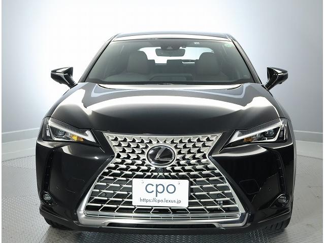 UX UX250h グレイスフル エクスプローラー 全周囲カメラパノラミックビューモニター ベンチレーション機能付きシートエアコン カラードアーチモール ハイブリット 認定中古車CPO(13枚目)