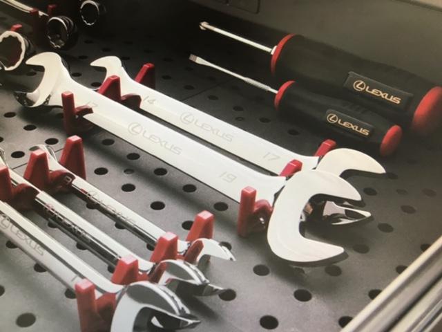 UX UX250h グレイスフル エクスプローラー 全周囲カメラパノラミックビューモニター ベンチレーション機能付きシートエアコン カラードアーチモール ハイブリット 認定中古車CPO(71枚目)