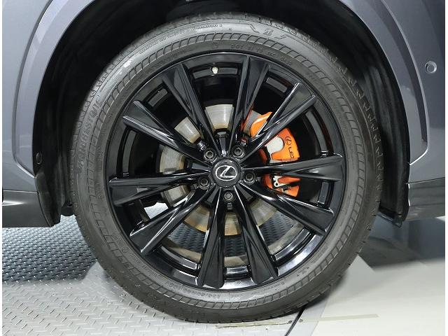 ＮＸ ＮＸ３５０ｈ　Ｆスポーツ　ＡＷＤ　本革シート　全周囲カメラパノラミックビューモニター　アドバンスドパーク　デジタルインナーミラー　オレンジブレーキキャリパ　ハイブリット　認定中古車ＣＰＯ（8枚目）