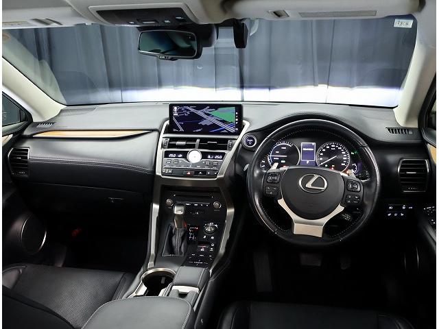 ＮＸ ＮＸ３００ｈ　バージョンＬ　ＡＷＤ　モデリスタエアロ　純正ドライブレコーダー　パノラマルーフ　ブラインドスポットモニター　全周囲カメラパノラミックビューモニター　ハイブリット（3枚目）