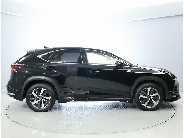 ＮＸ ＮＸ３００ｈ　バージョンＬ　ＡＷＤ　モデリスタエアロ　純正ドライブレコーダー　パノラマルーフ　ブラインドスポットモニター　全周囲カメラパノラミックビューモニター　ハイブリット（12枚目）