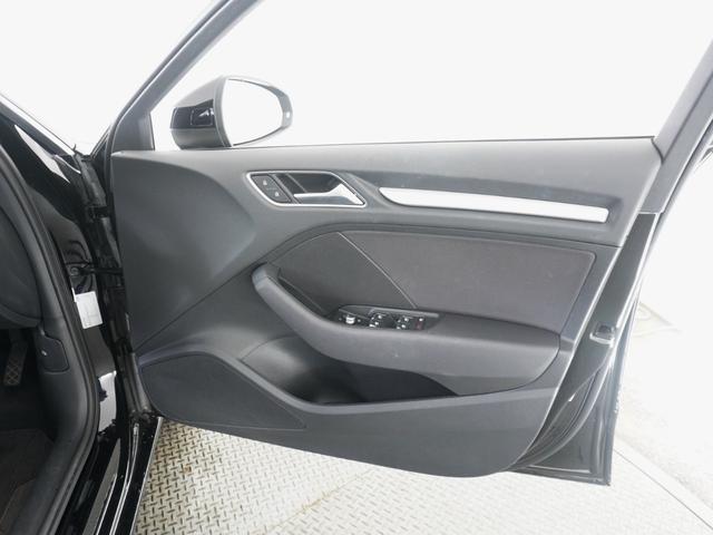 Ａ３ スポーツバック３０ＴＦＳＩ　シグネチャーエディション　ＬＥＤライト＆アシスタンス＆ナビゲーションパッケージ　認定中古車　　バーチャルコックピット　　ハイビーム＆サイド＆アクティブレーン＆トラッフィックジャム＆リヤクロストラフィックアシスト（18枚目）