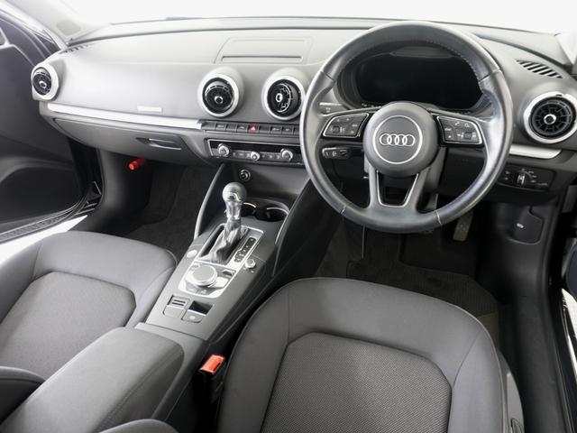 Ａ３ スポーツバック３０ＴＦＳＩ　シグネチャーエディション　ＬＥＤライト＆アシスタンス＆ナビゲーションパッケージ　認定中古車　　バーチャルコックピット　　ハイビーム＆サイド＆アクティブレーン＆トラッフィックジャム＆リヤクロストラフィックアシスト（31枚目）