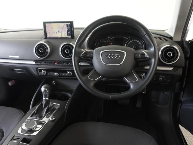 Ａ３ スポーツバック１．４ＴＦＳＩ　認定中古車　　ステアリングホイール　４スポークレザー　マルチファンクションパドルシフト　ＭＭＩナビゲーションシステム（23枚目）