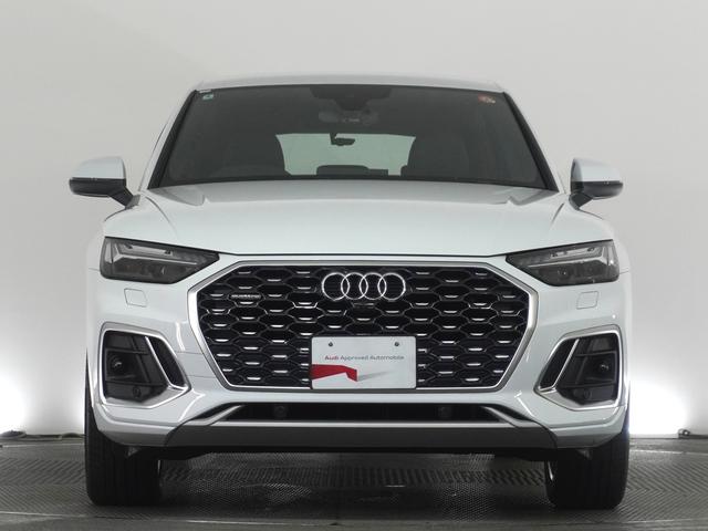 Ｑ５スポーツバック ４０ＴＤＩクワトロ　Ｓライン　コンフォートＰＫＧ　認定中古車　　スマートフォンワイヤレスチャージング／リヤシートＵＳＢチャージング　　ステアリングヒーター　　サラウンドビューカメラ　　バーチャルコックピットプラス　　パークアシスト（2枚目）