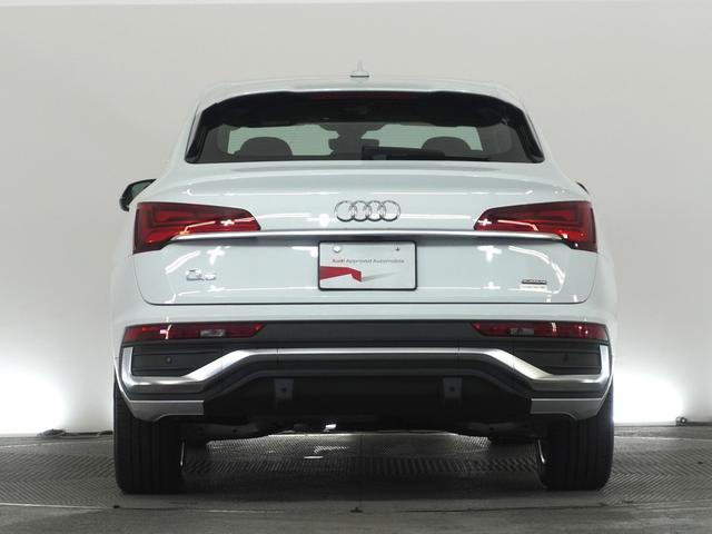 Ｑ５スポーツバック ４０ＴＤＩクワトロ　Ｓライン　コンフォートＰＫＧ　認定中古車　　スマートフォンワイヤレスチャージング／リヤシートＵＳＢチャージング　　ステアリングヒーター　　サラウンドビューカメラ　　バーチャルコックピットプラス　　パークアシスト（5枚目）