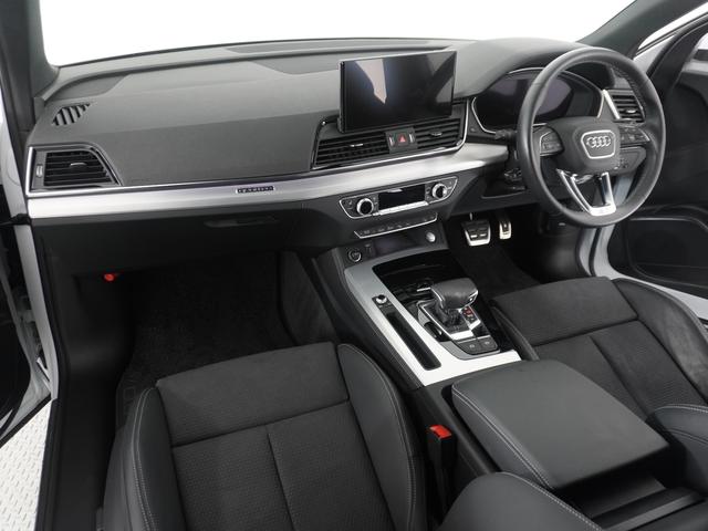 Ｑ５スポーツバック ４０ＴＤＩクワトロ　Ｓライン　コンフォートＰＫＧ　認定中古車　　スマートフォンワイヤレスチャージング／リヤシートＵＳＢチャージング　　ステアリングヒーター　　サラウンドビューカメラ　　バーチャルコックピットプラス　　パークアシスト（13枚目）