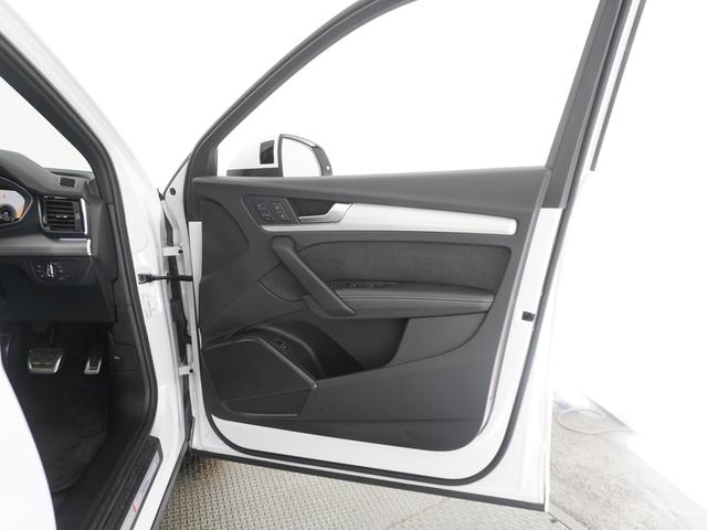 Ｑ５スポーツバック ４０ＴＤＩクワトロ　Ｓライン　コンフォートＰＫＧ　認定中古車　　スマートフォンワイヤレスチャージング／リヤシートＵＳＢチャージング　　ステアリングヒーター　　サラウンドビューカメラ　　バーチャルコックピットプラス　　パークアシスト（14枚目）