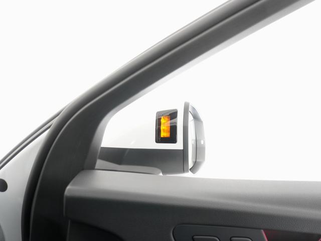 Ｑ５スポーツバック ４０ＴＤＩクワトロ　Ｓライン　コンフォートＰＫＧ　認定中古車　　スマートフォンワイヤレスチャージング／リヤシートＵＳＢチャージング　　ステアリングヒーター　　サラウンドビューカメラ　　バーチャルコックピットプラス　　パークアシスト（16枚目）