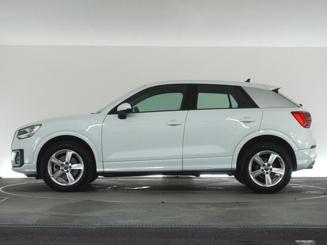 Ｑ２ ３０ＴＦＳＩスポーツ　アシスタンス＆ナビゲーションパッケージ　認定中古車　　オートマチックテールゲート　　バーチャルコックピット　　トラフィックジャム＆リヤクロストラフィック＆ハイビームアシスト　　ブレードアイスシルバーＭ（3枚目）