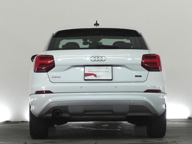 Ｑ２ ３０ＴＦＳＩスポーツ　アシスタンス＆ナビゲーションパッケージ　認定中古車　　オートマチックテールゲート　　バーチャルコックピット　　トラフィックジャム＆リヤクロストラフィック＆ハイビームアシスト　　ブレードアイスシルバーＭ（5枚目）