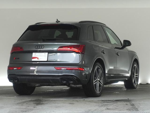 SQ5 ベースグレード ブラックスタイリング&コンフォート&レザーパッケージ 認定中古車 アダプティブSスポーツエアサスペンション カラードブレーキキャリパー レッド パノラマサンルーフ ステアリングヒーター(4枚目)
