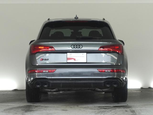 SQ5 ベースグレード ブラックスタイリング&コンフォート&レザーパッケージ 認定中古車 アダプティブSスポーツエアサスペンション カラードブレーキキャリパー レッド パノラマサンルーフ ステアリングヒーター(5枚目)