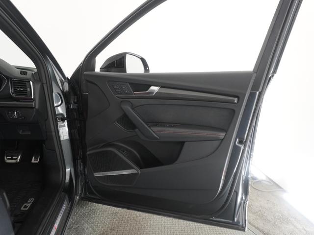 SQ5 ベースグレード ブラックスタイリング&コンフォート&レザーパッケージ 認定中古車 アダプティブSスポーツエアサスペンション カラードブレーキキャリパー レッド パノラマサンルーフ ステアリングヒーター(12枚目)